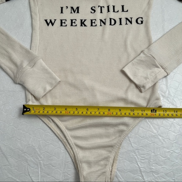 Wildfox I’m Still Weekending off white waffle knit graphic print bodysuit - Picture 6 of 8